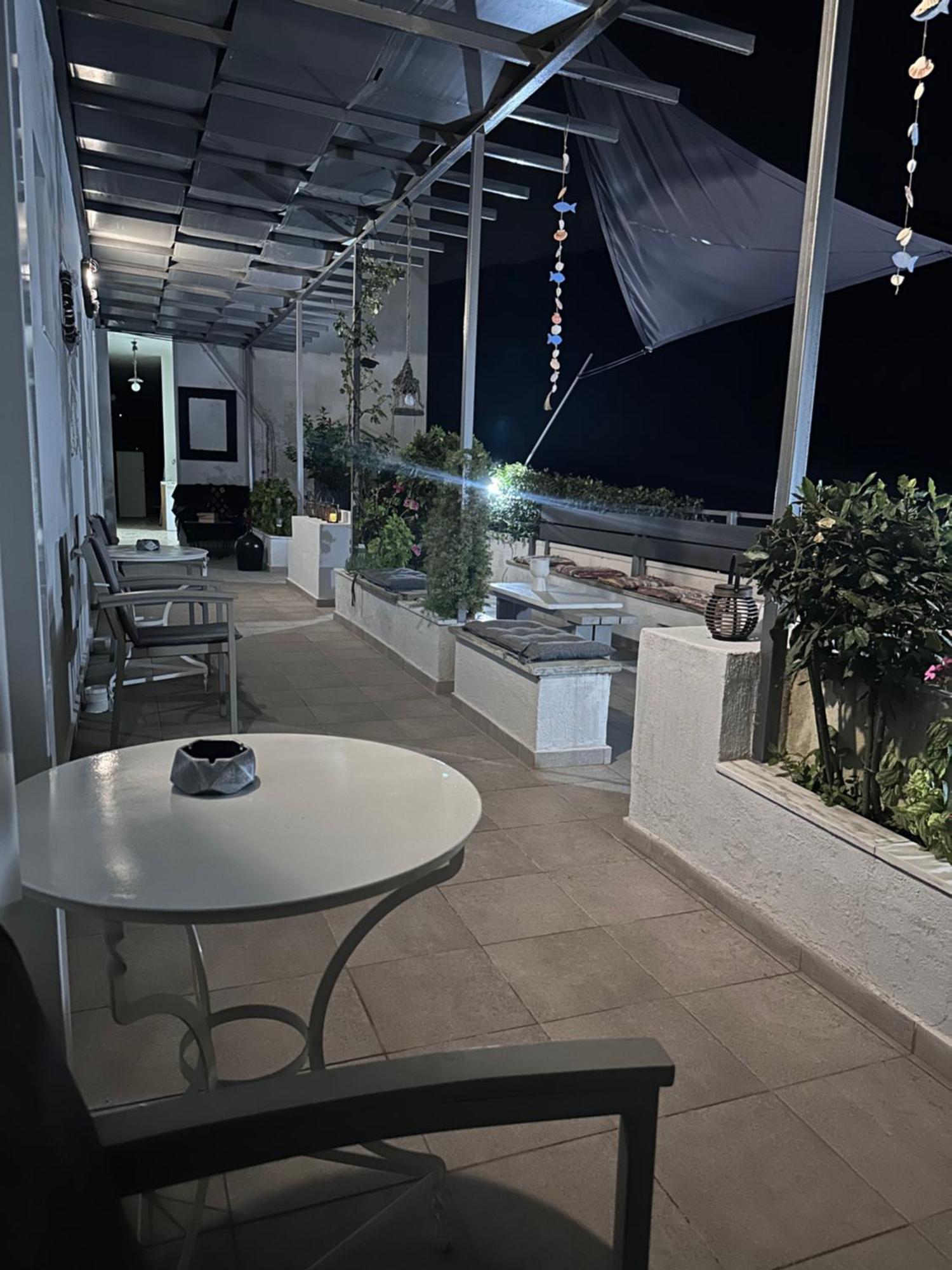 The Kitehouse Apartments Eleónasz Kültér fotó